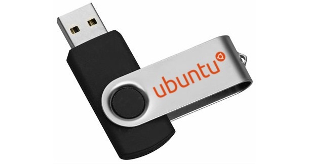 Memoria USB con una imagen de Ubuntu instalada.